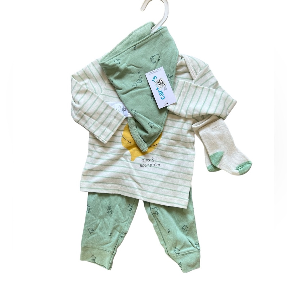 Carter’s Baby Boy Tiny and Adorable Green and White Outfit | 6M